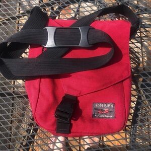 Tom Bihn Portable Culture Brick Red Small Cafe Bag Unisex